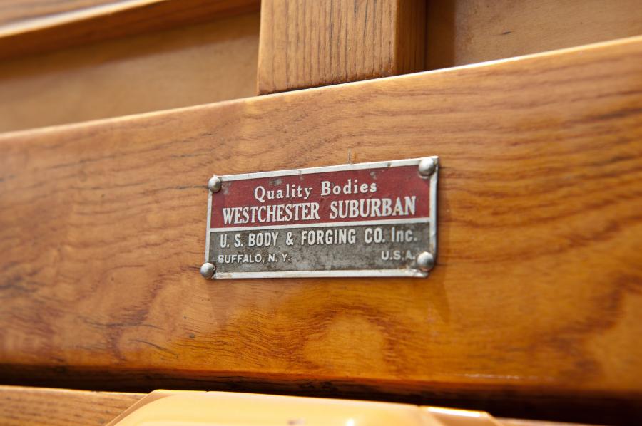  Dodge Westchester Suburban Station Wagon 1937 года  (фото 21 из 27)